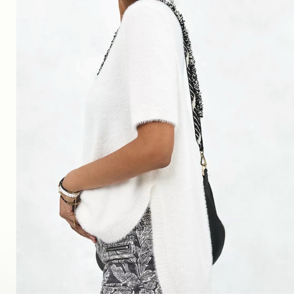 Anthropologie Ivory Fuzzy Short Sleeve Sweater | Eyelash Knit | Xs